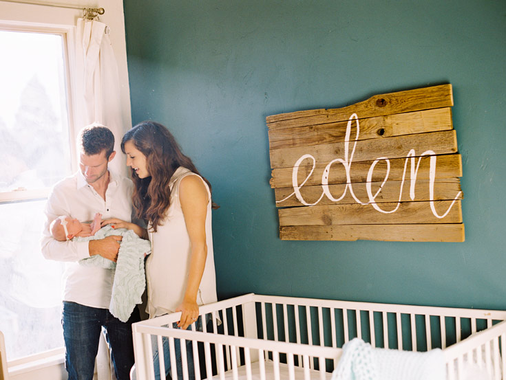 Newborn family photo | Cassidy Brooke Photography | wall art by ezer calligraphy & design